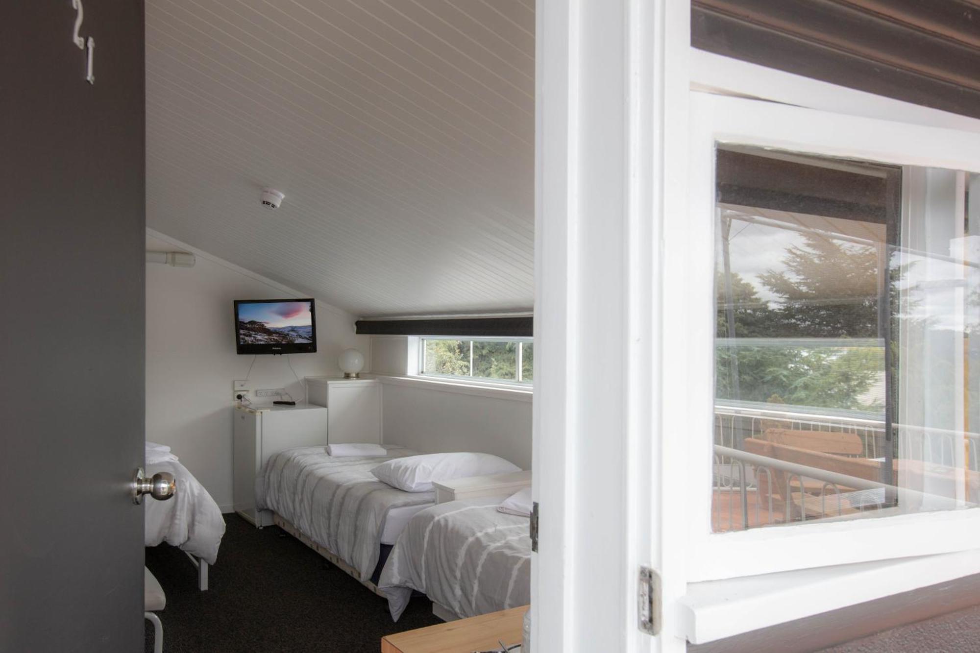 Kookaburra Lodge Джиндабайн Номер фото